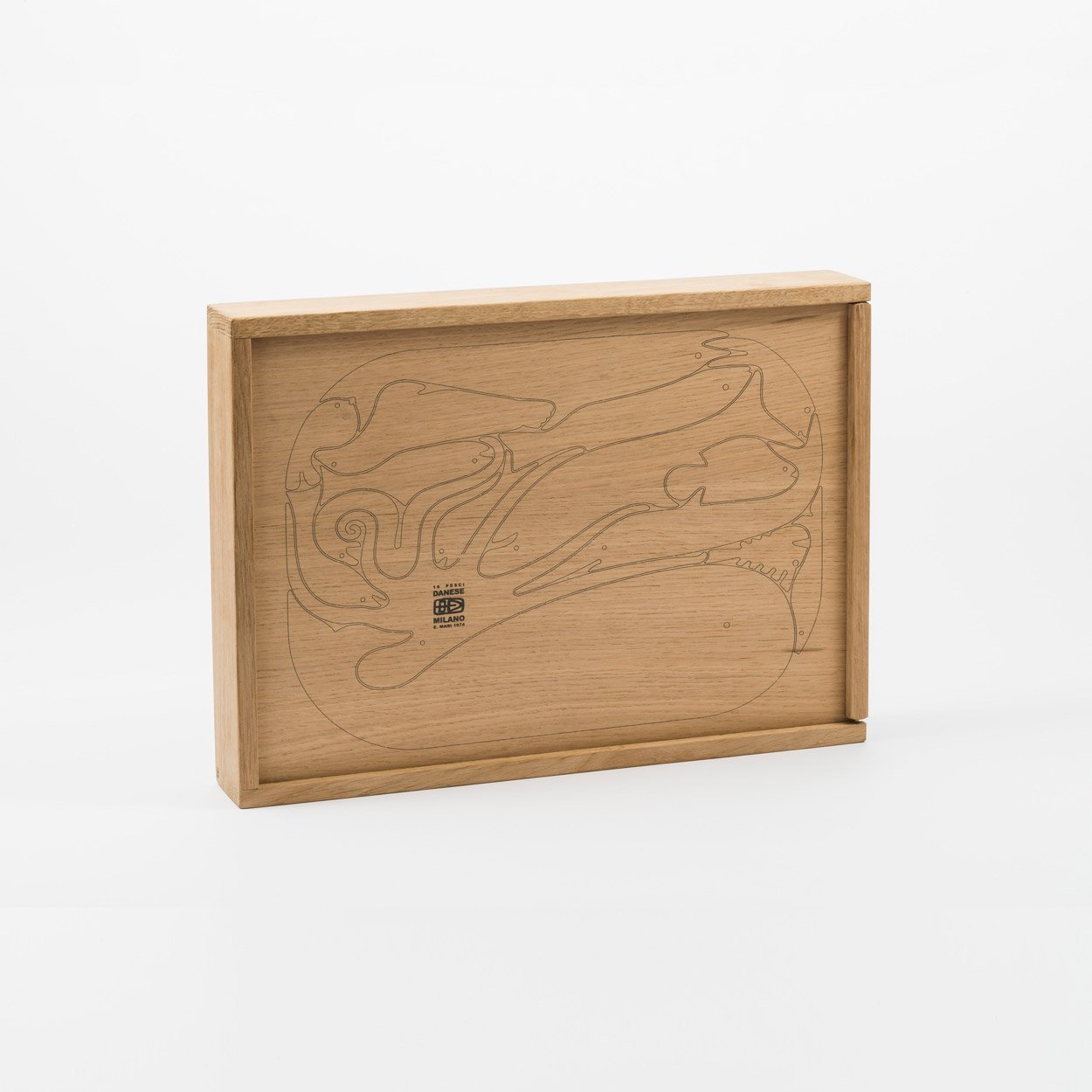 16 Pesci Puzzle by Danese Artemide Design Accessories 16 Pesci Puzzle by Danese Artemide Design Accessories